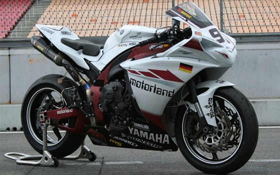 Umgebautes Motorrad Yamaha R1 von Motorland Motorrad GmbH - Bild 5 Umgebautes Motorrad Yamaha R1 von Motorland Motorrad GmbH - Bild 5