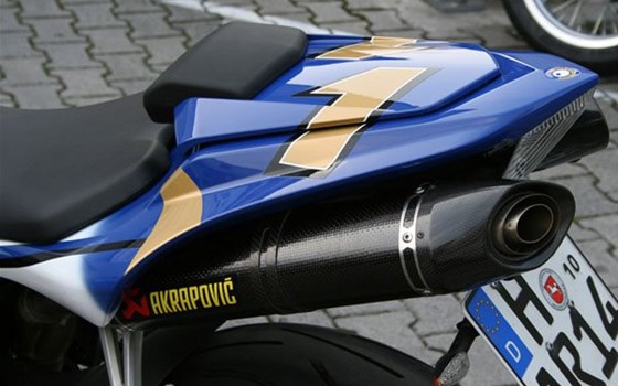 Umgebautes Motorrad Yamaha R1 von Motorland Motorrad GmbH - Bild 2 Umgebautes Motorrad Yamaha R1 von Motorland Motorrad GmbH - Bild 2