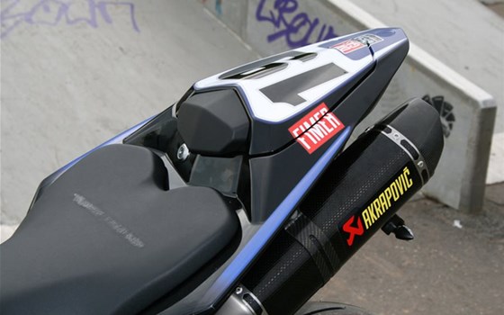 Umgebautes Motorrad Yamaha R1 von Motorland Motorrad GmbH - Bild 7 Umgebautes Motorrad Yamaha R1 von Motorland Motorrad GmbH - Bild 7