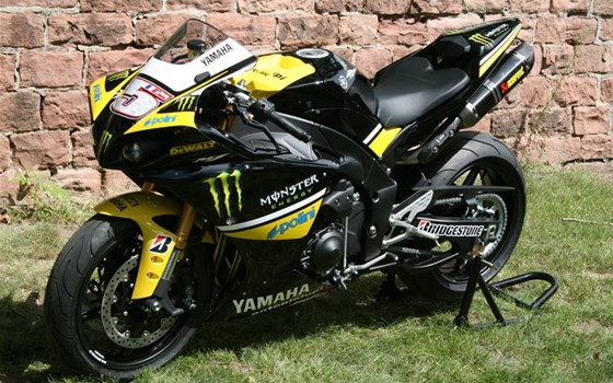 Umgebautes Motorrad Yamaha R1 von Motorland Motorrad GmbH - Bild 6 Umgebautes Motorrad Yamaha R1 von Motorland Motorrad GmbH - Bild 6