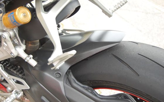 Umgebautes Motorrad Ducati 1199 Panigale S von Motorland Motorrad GmbH - Bild 6 Umgebautes Motorrad Ducati 1199 Panigale S von Motorland Motorrad GmbH - Bild 6