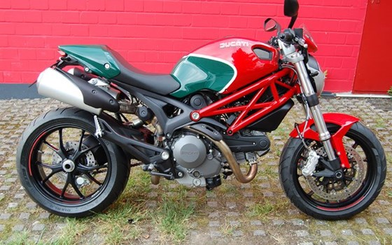 Umgebautes Motorrad Ducati Monster 796 von Motorland Motorrad GmbH - Bild 4 Umgebautes Motorrad Ducati Monster 796 von Motorland Motorrad GmbH - Bild 4