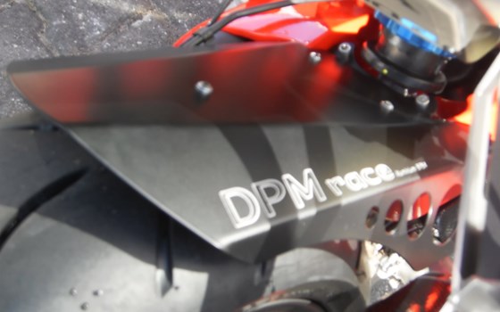 Umgebautes Motorrad Honda CB 1000 R von Auto Hermes GmbH & Co. KG - Bild 10 Umgebautes Motorrad Honda CB 1000 R von Auto Hermes GmbH & Co. KG - Bild 10