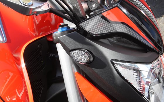 Umgebautes Motorrad Honda CB 1000 R von Auto Hermes GmbH & Co. KG - Bild 8 Umgebautes Motorrad Honda CB 1000 R von Auto Hermes GmbH & Co. KG - Bild 8