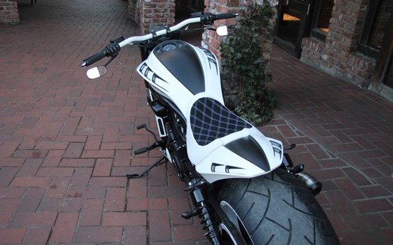 Umgebautes Motorrad Harley-Davidson Night Rod Special VRSCDX von X-Trem Custombikes - Bild 25 Umgebautes Motorrad Harley-Davidson Night Rod Special VRSCDX von X-Trem Custombikes - Bild 25