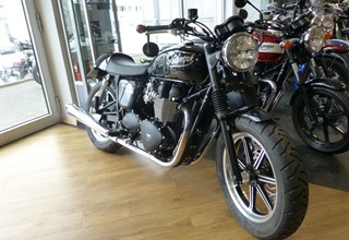 Triumph Bonneville T100