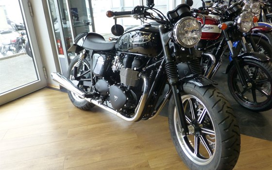 Umgebautes Motorrad Triumph Bonneville T100 von Promotec GmbH - Bild 1 Umgebautes Motorrad Triumph Bonneville T100 von Promotec GmbH - Bild 1