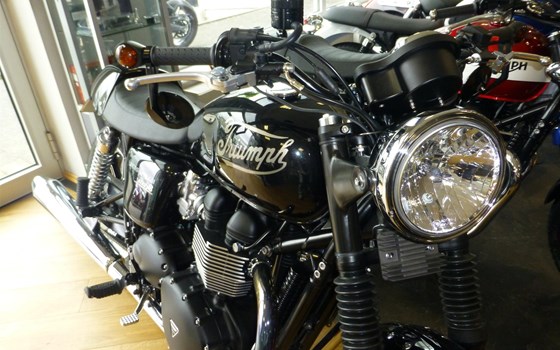 Umgebautes Motorrad Triumph Bonneville T100 von Promotec GmbH - Bild 2 Umgebautes Motorrad Triumph Bonneville T100 von Promotec GmbH - Bild 2