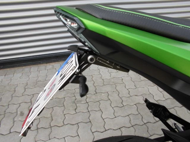 Umbgebautes Motorrad Kawasaki Z 800 Bild 7: Umbgebautes Motorrad Kawasaki Z 800