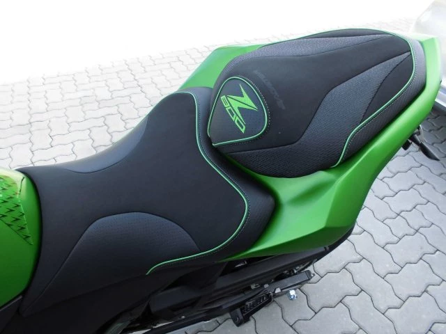 Umbgebautes Motorrad Kawasaki Z 800 Bild 8: Umbgebautes Motorrad Kawasaki Z 800