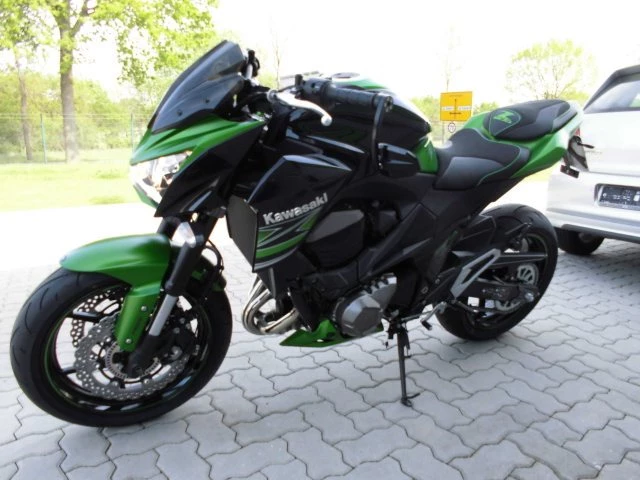 Umbgebautes Motorrad Kawasaki Z 800 Bild 9: Umbgebautes Motorrad Kawasaki Z 800