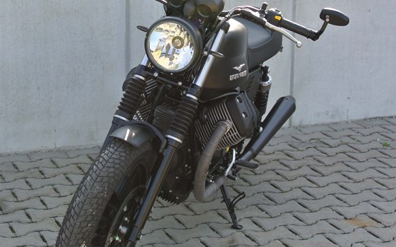 Umgebautes Motorrad Moto Guzzi V7 750 Stone von Suedbike e.K. Inhaber Wolfgang Schustek - Bild 3 Umgebautes Motorrad Moto Guzzi V7 750 Stone von Suedbike e.K. Inhaber Wolfgang Schustek - Bild 3