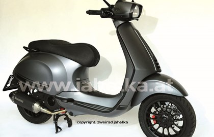 Vespa Sprint 125ie 3v S Custom Bike