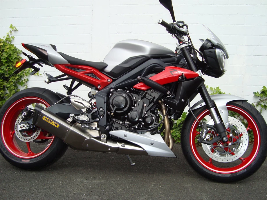 Rebuilt motorbike Triumph Street Triple RX Bild 2: Rebuilt motorbike Triumph Street Triple RX