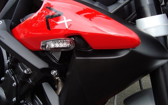 Umgebautes Motorrad Triumph Street Triple RX von Motorrad Reinhardt GmbH - Bild 5 Umgebautes Motorrad Triumph Street Triple RX von Motorrad Reinhardt GmbH - Bild 5