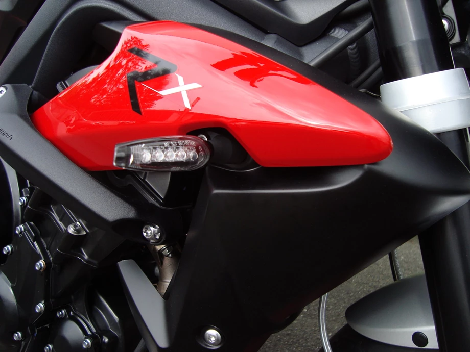 Rebuilt motorbike Triumph Street Triple RX Bild 5: Rebuilt motorbike Triumph Street Triple RX