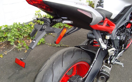 Umgebautes Motorrad Triumph Street Triple RX von Motorrad Reinhardt GmbH - Bild 6 Umgebautes Motorrad Triumph Street Triple RX von Motorrad Reinhardt GmbH - Bild 6
