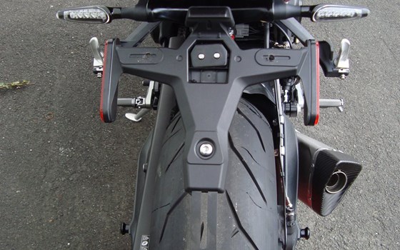Umgebautes Motorrad Triumph Street Triple RX von Motorrad Reinhardt GmbH - Bild 7 Umgebautes Motorrad Triumph Street Triple RX von Motorrad Reinhardt GmbH - Bild 7