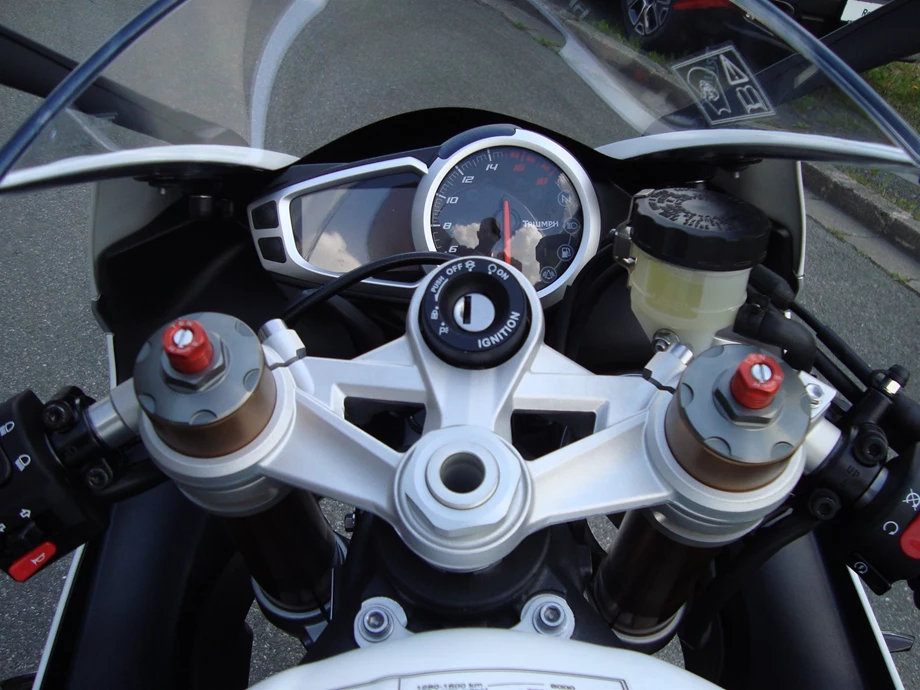 Rebuilt motorbike Triumph Daytona 675 Bild 7: Rebuilt motorbike Triumph Daytona 675