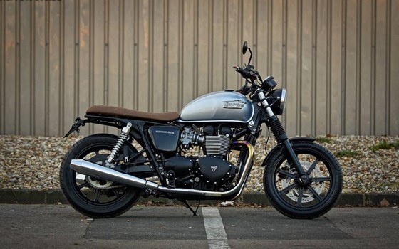 Umgebautes Motorrad Triumph Bonneville von CM-Bikes - Christian Maczynski e.K. - Bild 6 Umgebautes Motorrad Triumph Bonneville von CM-Bikes - Christian Maczynski e.K. - Bild 6
