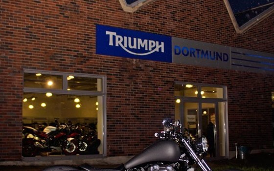 Umgebautes Motorrad Triumph Thunderbird Storm von CM-Bikes - Christian Maczynski e.K. - Bild 2 Umgebautes Motorrad Triumph Thunderbird Storm von CM-Bikes - Christian Maczynski e.K. - Bild 2