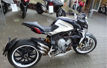 MV Agusta Dragster 800 Custom Bike MV Agusta Dragster 800 Custom Bike