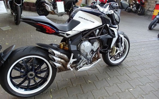 Umgebautes Motorrad MV Agusta Dragster 800 von A.T.T.-Tiedemann-Motorräder e.Kfm - Bild 10 Umgebautes Motorrad MV Agusta Dragster 800 von A.T.T.-Tiedemann-Motorräder e.Kfm - Bild 10