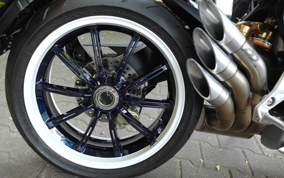 Umgebautes Motorrad MV Agusta Dragster 800 von A.T.T.-Tiedemann-Motorräder e.Kfm - Bild 4 Umgebautes Motorrad MV Agusta Dragster 800 von A.T.T.-Tiedemann-Motorräder e.Kfm - Bild 4