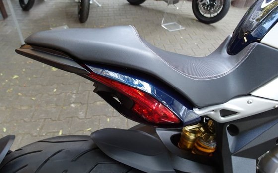 Umgebautes Motorrad MV Agusta Dragster 800 von A.T.T.-Tiedemann-Motorräder e.Kfm - Bild 8 Umgebautes Motorrad MV Agusta Dragster 800 von A.T.T.-Tiedemann-Motorräder e.Kfm - Bild 8