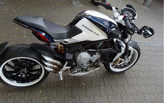 Umgebautes Motorrad MV Agusta Dragster 800 von A.T.T.-Tiedemann-Motorräder e.Kfm - Bild 9 Umgebautes Motorrad MV Agusta Dragster 800 von A.T.T.-Tiedemann-Motorräder e.Kfm - Bild 9