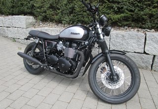 Triumph Bonneville T100 Black
