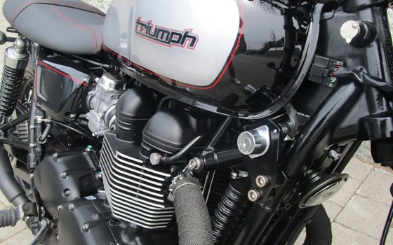 Umgebautes Motorrad Triumph Bonneville T100 Black von Zweirad-Center Nuber GmbH - Bild 3 Umgebautes Motorrad Triumph Bonneville T100 Black von Zweirad-Center Nuber GmbH - Bild 3