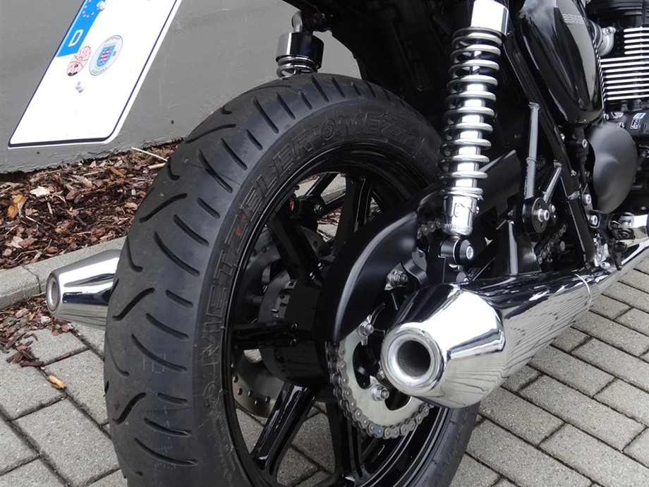 Umbgebautes Motorrad Triumph Bonneville Bild 6: Umbgebautes Motorrad Triumph Bonneville