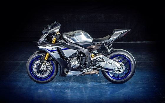 Umgebautes Motorrad Yamaha R1 von Motorland Motorrad GmbH - Bild 2 Umgebautes Motorrad Yamaha R1 von Motorland Motorrad GmbH - Bild 2