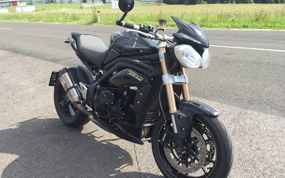 Umgebautes Motorrad Triumph Speed Triple 1050 von Gesslbauer GmbH - Bild 3 Umgebautes Motorrad Triumph Speed Triple 1050 von Gesslbauer GmbH - Bild 3