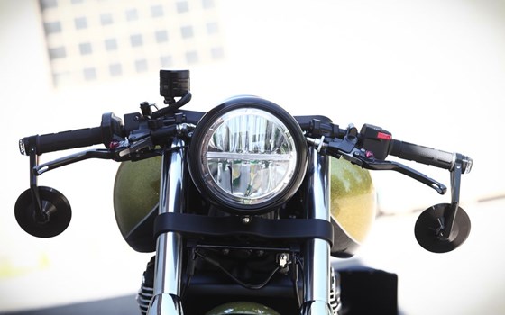 Umgebautes Motorrad Triumph Thunderbird Storm von Q-Bike Technik GmbH - Bild 7 Umgebautes Motorrad Triumph Thunderbird Storm von Q-Bike Technik GmbH - Bild 7