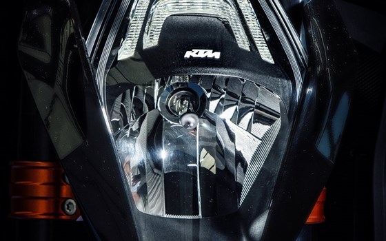 Umgebautes Motorrad KTM 1290 Super Duke von Motorland Motorrad GmbH - Bild 3 Umgebautes Motorrad KTM 1290 Super Duke von Motorland Motorrad GmbH - Bild 3