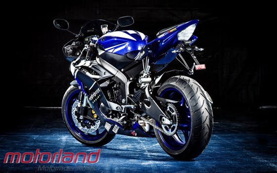 Umgebautes Motorrad Yamaha YZF-R6 von Motorland Motorrad GmbH - Bild 7 Umgebautes Motorrad Yamaha YZF-R6 von Motorland Motorrad GmbH - Bild 7