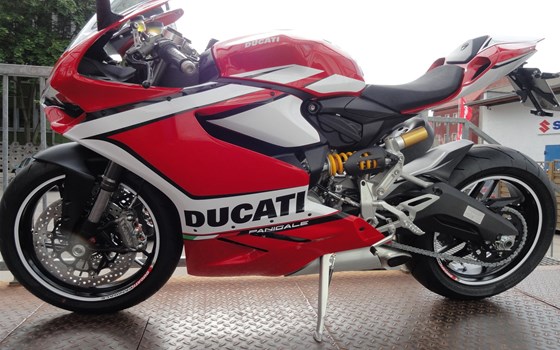 Umgebautes Motorrad Ducati 899 Panigale von Motorradhaus Steinbach GmbH - Bild 1 Umgebautes Motorrad Ducati 899 Panigale von Motorradhaus Steinbach GmbH - Bild 1