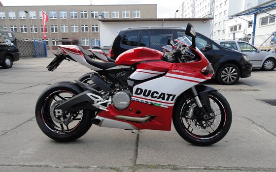 Umgebautes Motorrad Ducati 899 Panigale von Motorradhaus Steinbach GmbH - Bild 3 Umgebautes Motorrad Ducati 899 Panigale von Motorradhaus Steinbach GmbH - Bild 3