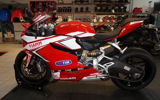 Umgebautes Motorrad Ducati 899 Panigale von Motorradhaus Steinbach GmbH - Bild 6 Umgebautes Motorrad Ducati 899 Panigale von Motorradhaus Steinbach GmbH - Bild 6