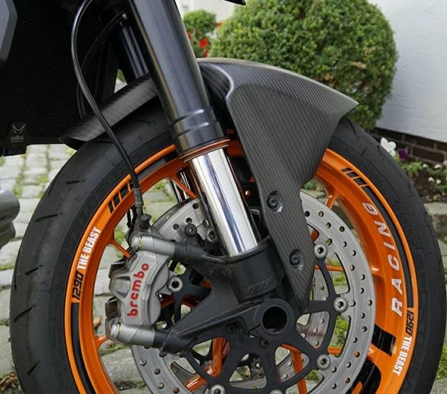Umbgebautes Motorrad KTM 1290 Super Duke R Bild 2: Umbgebautes Motorrad KTM 1290 Super Duke R