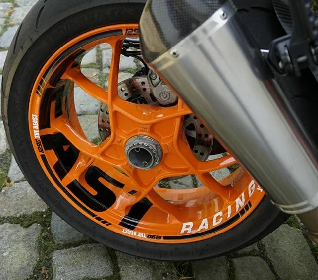 Umbgebautes Motorrad KTM 1290 Super Duke R Bild 4: Umbgebautes Motorrad KTM 1290 Super Duke R