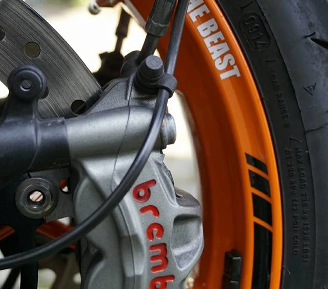 Umbgebautes Motorrad KTM 1290 Super Duke R Bild 6: Umbgebautes Motorrad KTM 1290 Super Duke R