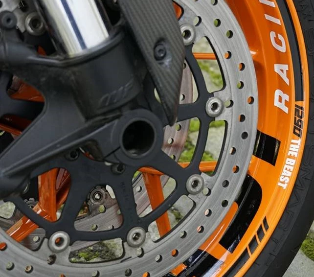 Umbgebautes Motorrad KTM 1290 Super Duke R Bild 7: Umbgebautes Motorrad KTM 1290 Super Duke R