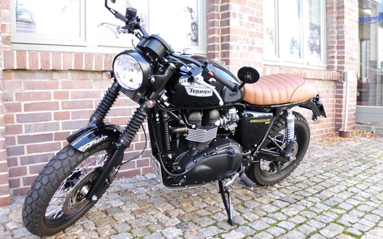Umgebautes Motorrad Triumph Scrambler von Klingenberger Kehl GbR - Bild 6 Umgebautes Motorrad Triumph Scrambler von Klingenberger Kehl GbR - Bild 6