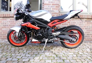 Triumph Street Triple RX