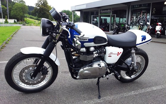 Umgebautes Motorrad Triumph Thruxton von Motorradhaus Löhmer GmbH - Bild 4 Umgebautes Motorrad Triumph Thruxton von Motorradhaus Löhmer GmbH - Bild 4