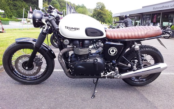Umgebautes Motorrad Triumph Thruxton Ace von Motorradhaus Löhmer GmbH - Bild 2 Umgebautes Motorrad Triumph Thruxton Ace von Motorradhaus Löhmer GmbH - Bild 2