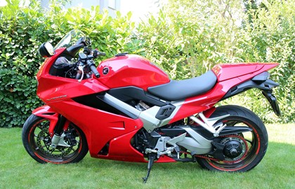 Honda VFR 800 F Custom Bike Honda VFR 800 F Custom Bike